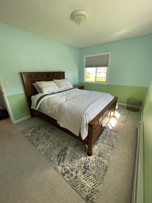 3 chambres, bureau, fer et planche à repasser, accès au Wi-Fi (inclus)