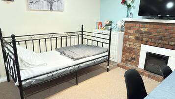 1 quarto, ferros/tábuas de passar roupa, Wi-Fi de cortesia