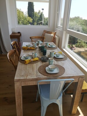 تناول الطعام