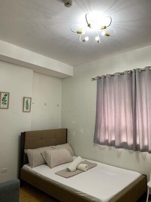 1 camera, accesso a Internet, lenzuola