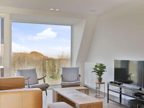 TV - L'Espérance sur mer by Interhome (Bredene)