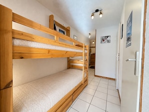 1 bedroom