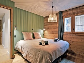 4 bedrooms, free WiFi, bed sheets - Luxury Apartment in Charming Village, Ski-In/Ski-Out, 8 Guests, Parking (Saint-Martin-de-Belleville)