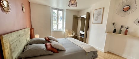 2 chambres, lit de bébé portatif, accÚs au Wi-Fi (inclus)