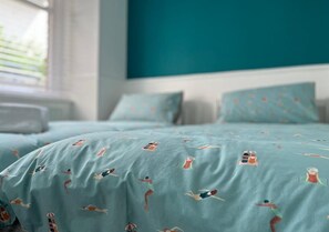 2 habitaciones, tabla de planchar con plancha y wifi gratis 