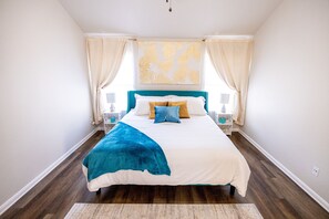 Room - Quiet home minutes from Austin attractions. (Austin)