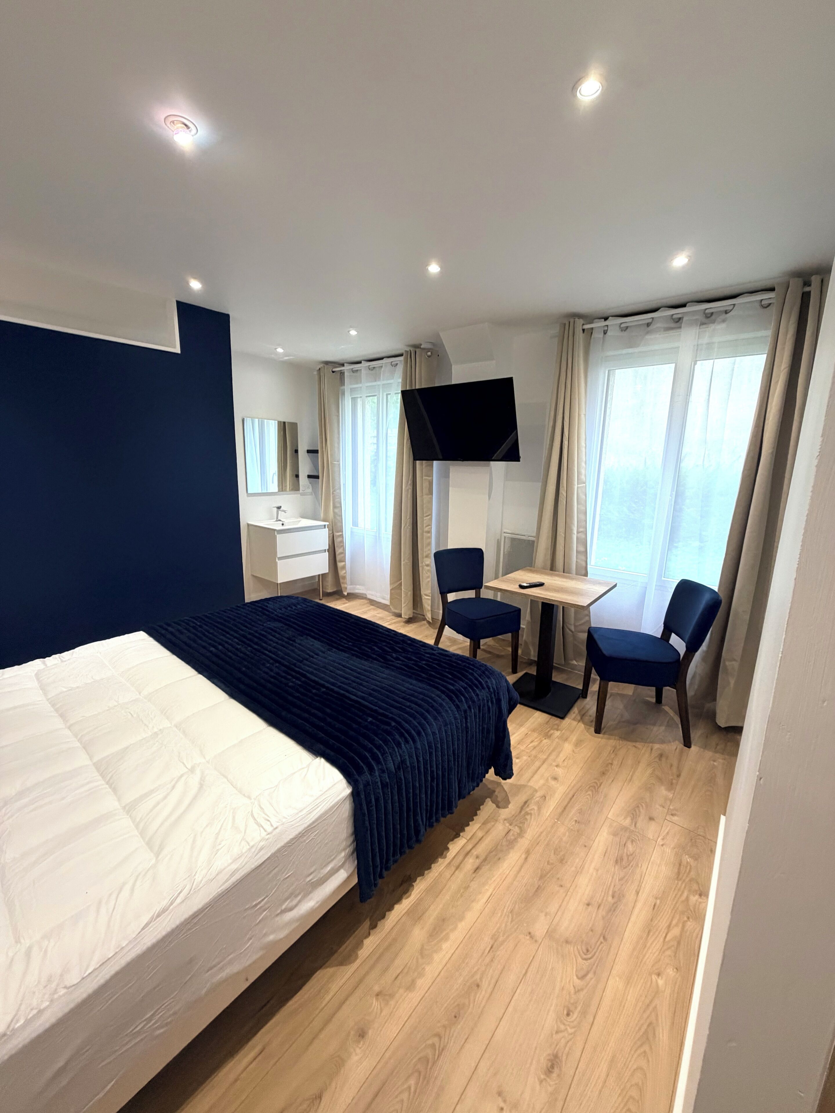 Chambre Signature Double ou avec lits jumeaux, vue jardin | Literie de qualité supérieure, matelas mémoire de forme