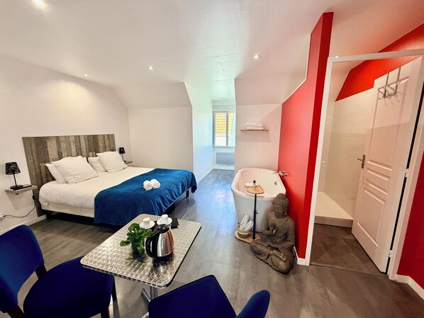 Premium Double or Twin Room, Refrigerator & Microwave, Garden View | Premium bedding, memory foam beds, minibar, laptop workspace -  Aux Charmes (Isques)