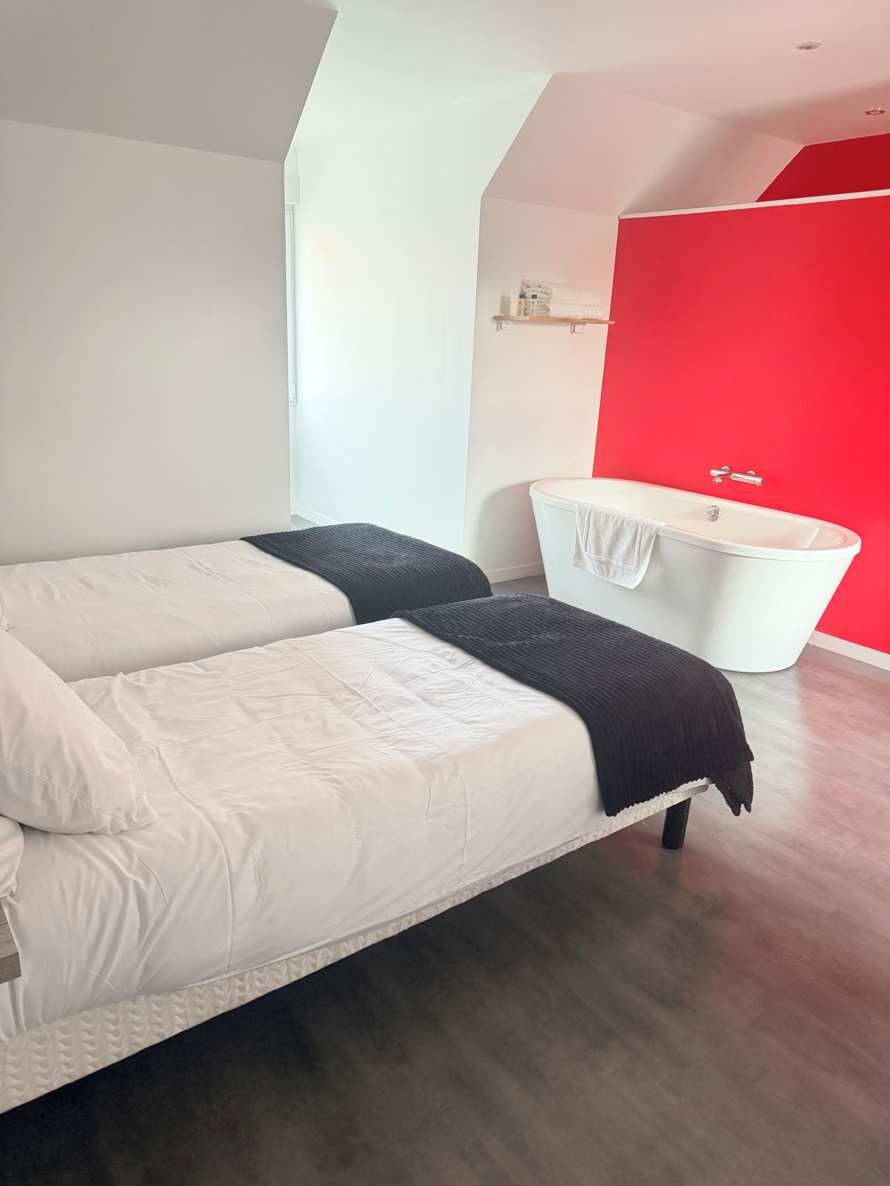 Premium Double or Twin Room | Premium bedding, memory foam beds, laptop workspace, blackout drapes