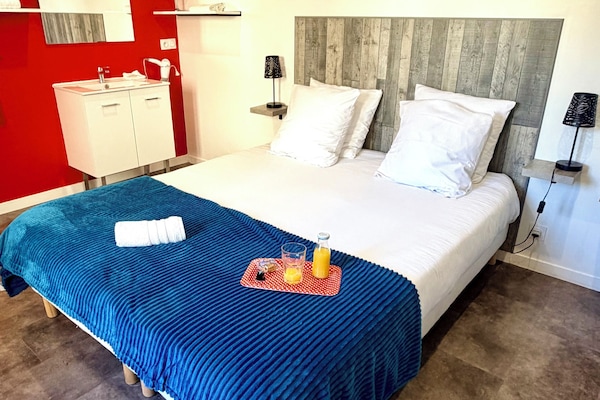 Comfort-Doppelzimmer, 1 Schlafzimmer, Kühlschrank und Mikrowelle, Gartenblick