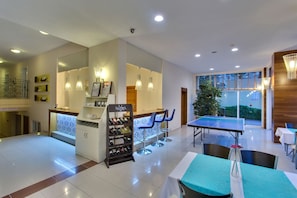 Lobby lounge