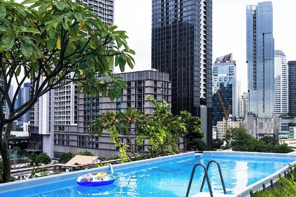 Rooftop pool