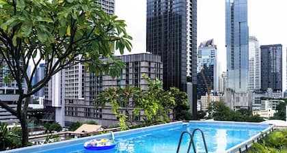 Karaarom Hotel