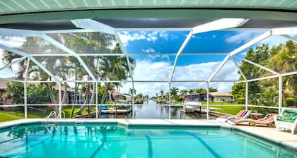 Villa 28 Breathtaking Long Water View! 16 Reviews!