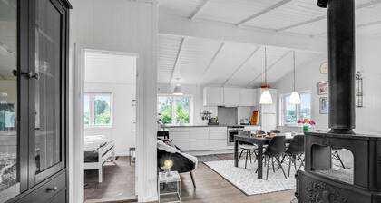Cozy home in Roslev with WiFi