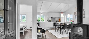 Cozy home in Roslev with WiFi