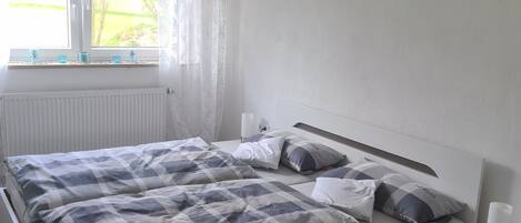 2 chambres, Wi-Fi gratuit, draps fournis