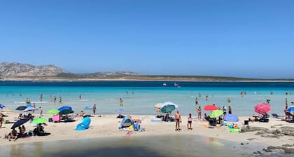 1 Bed House Sleeps 2 - Pets, Garden, Parking, Wifi