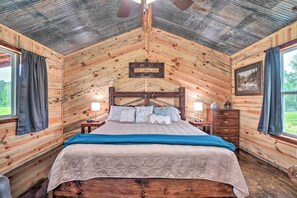 1 bedroom, bed sheets