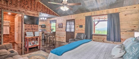 1 bedroom, bed sheets