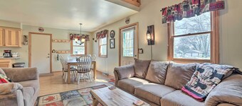Family Cottage 3 Mi to Higgins Lake State Pk!