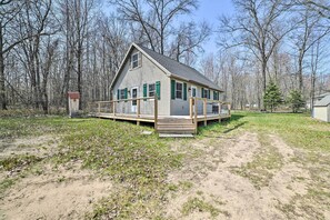 Exterior - Family Cottage 3 Mi to Higgins Lake State Pk! (Roscommon)