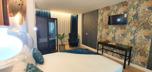 1 bedroom, WiFi - eARTh Lisbon Airport - Leaf Room - B2B (Lisbon)