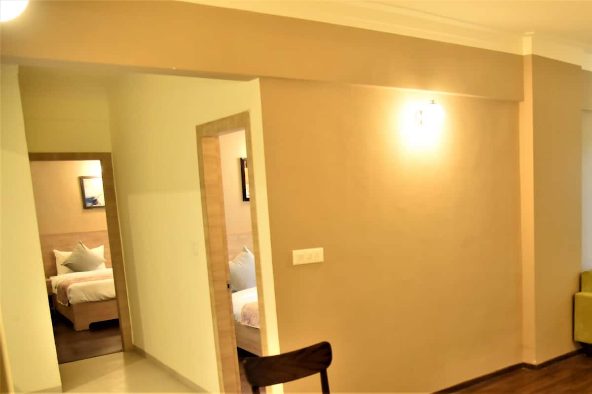 Deluxe-Suite, 2 Schlafzimmer, Raucher, Stadtblick