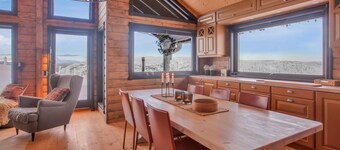 Nice home in Reinli with kitchen