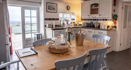 Luxury coast house, with views of Nefyn bay and Porthdinllaen