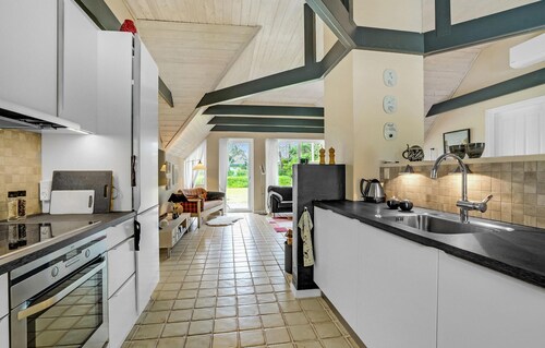 Nice home in Blåvand with kitchen