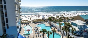 Master Gulf View 5 Pools & Hot Tub w/ Pickleball & Free Beach Chairs