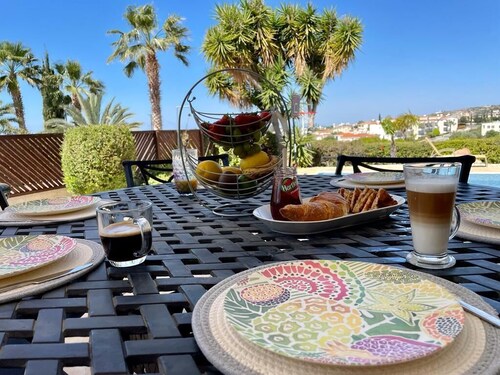 Spacious Villa with stunning views over the Ocean with pool heating available.