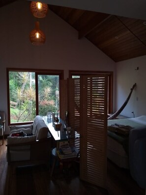 1 bedroom, iron/ironing board, free WiFi, bed sheets - Luxury chalet in the mountains (Santa Teresa)