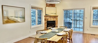 Luxurious Getaway - Near Sandbanks and Wineries