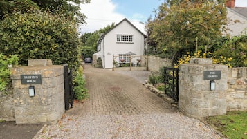 Cottage | Exterior