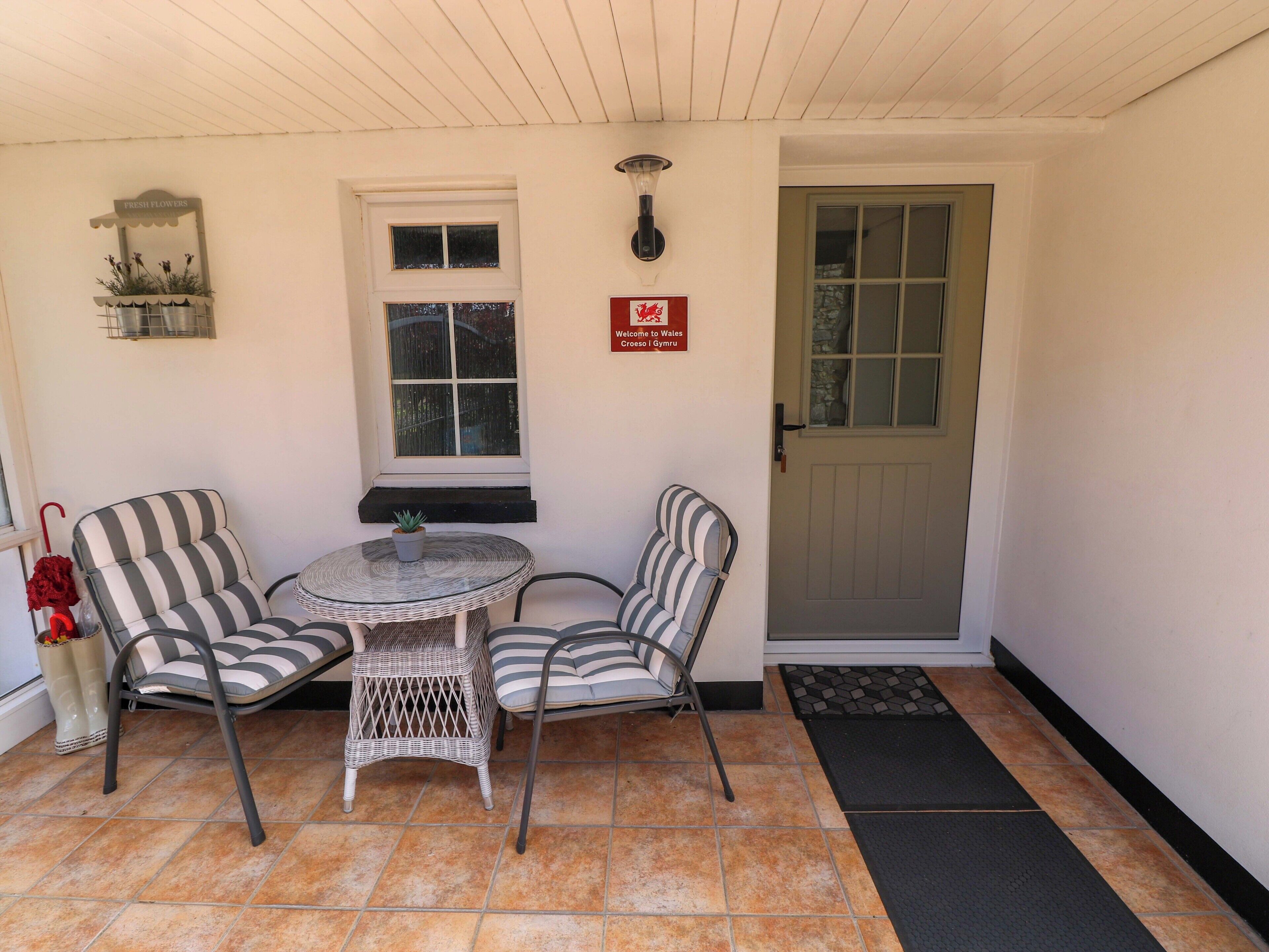 Cottage | Tempat makan outdoor