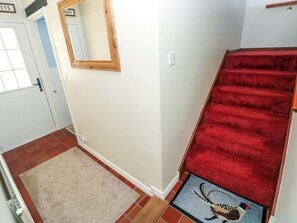 Cottage | Interior - The Stables (Barry)