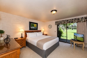 2 bedrooms, iron/ironing board, WiFi (free), bed sheets
