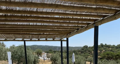 Modern Cottage near Castle with Swimming Pool and Beautiful Views