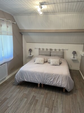 3 chambres, fer et planche Ă repasser, lit parapluie, Wi-Fi gratuit