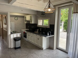 Tables Ă manger, Ăźlots de cuisine