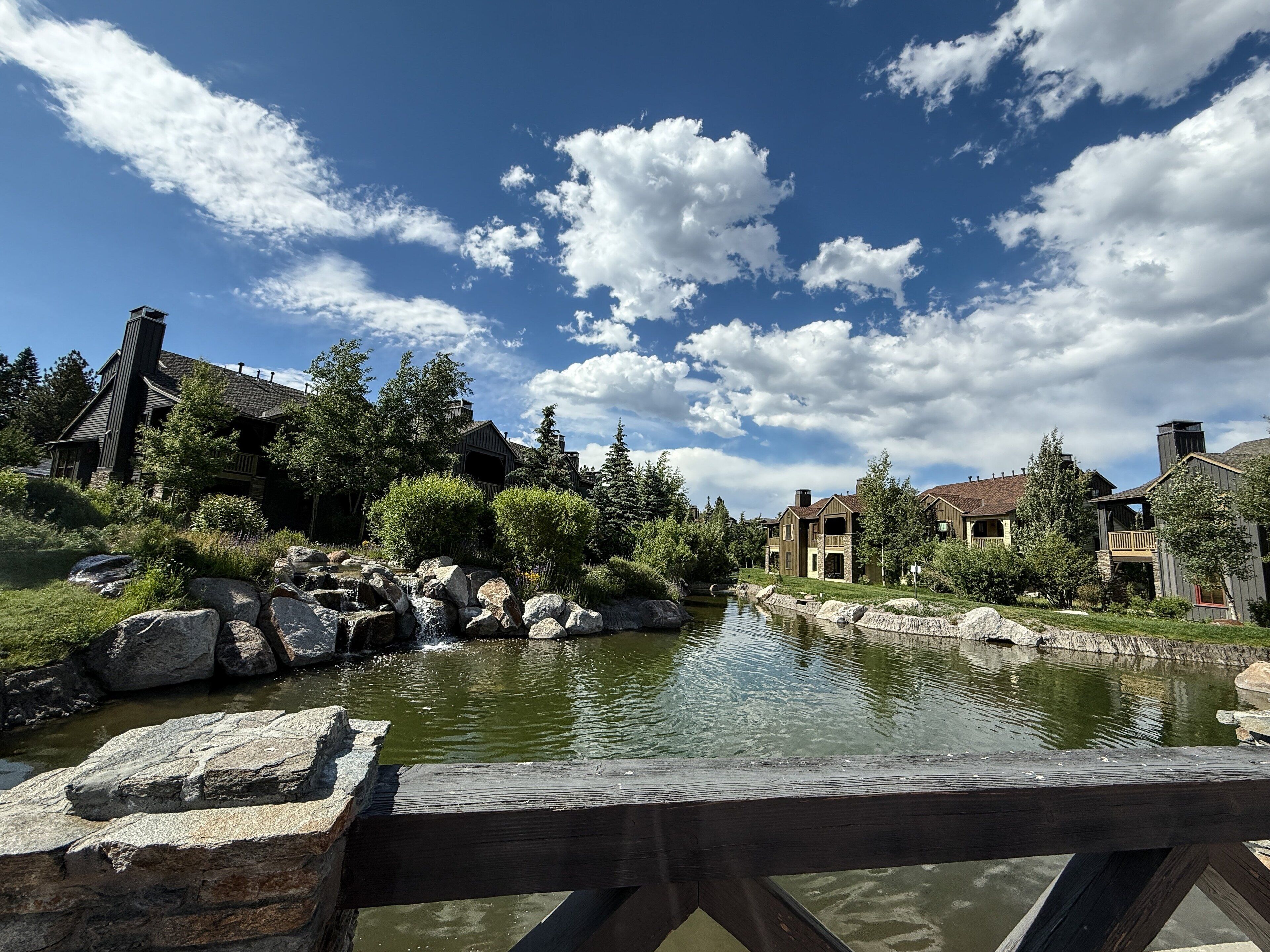 Condo, 2 Bedrooms | Property grounds