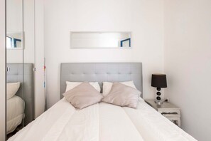 2 slaapkamers, een strijkplank/strijkijzer, gratis wifi, rolstoeltoegang