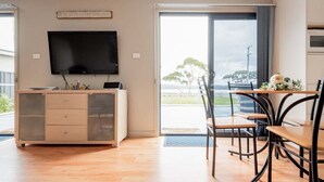 Interior - Cosy Coastal Retreat in Stieglitz with Water Views (Stieglitz)
