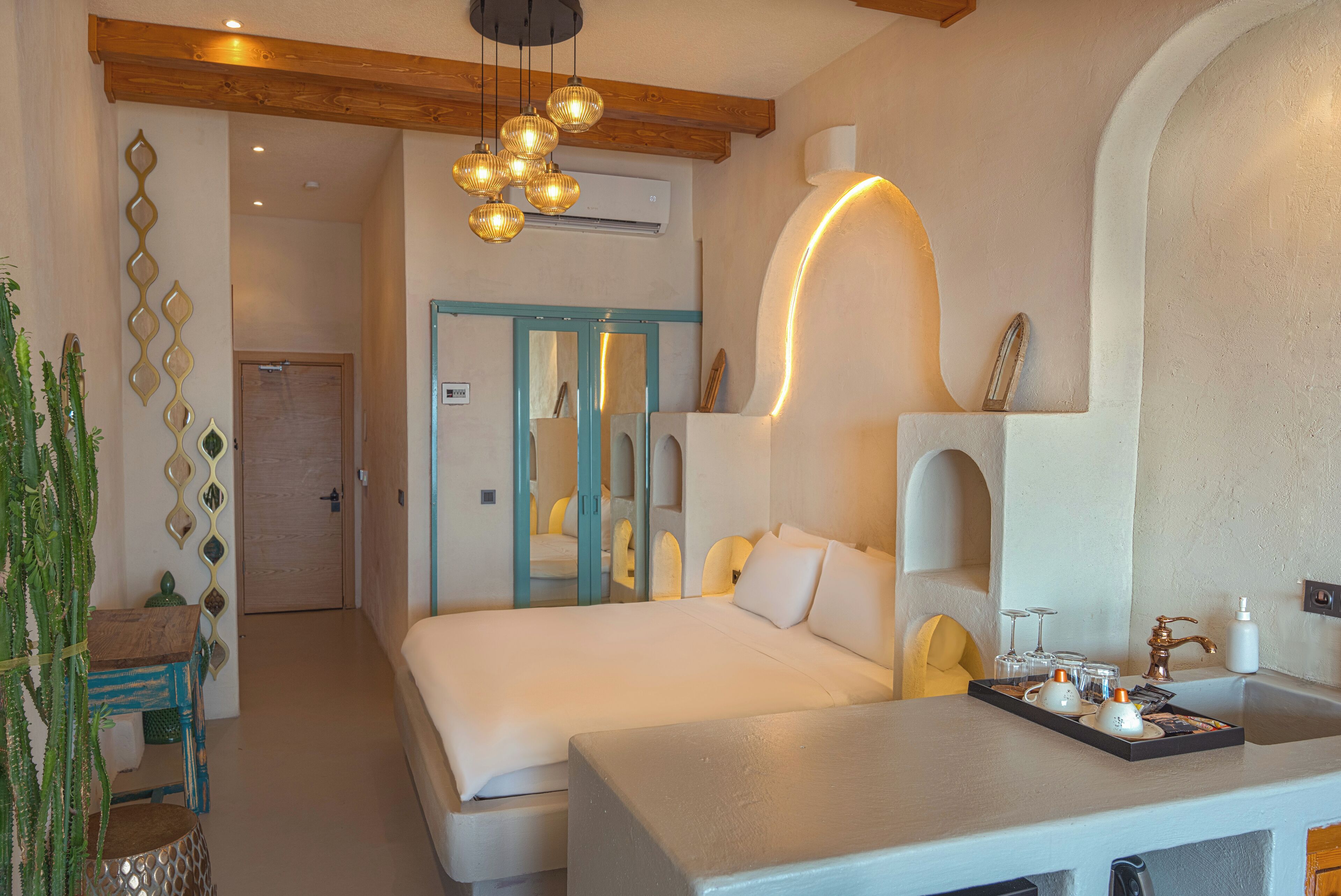 Premium bedding, down duvets, Select Comfort beds, free minibar items