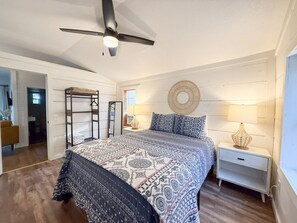 1 bedroom, desk, free WiFi, bed sheets - The Crash Pad ~ Riverfront Retreat with Gameroom (Izard County)