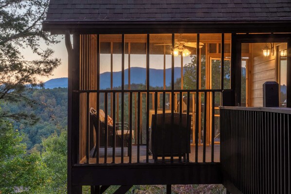 Unclassified image, 1 of 71, button