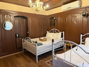 Minibar, desk, soundproofing, iron/ironing board - Sirvani Konagi (Gaziantep)