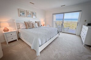 4 bedrooms, desk, iron/ironing board, WiFi
